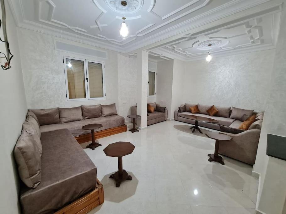 Appartement A Louer Лараш Екстериор снимка